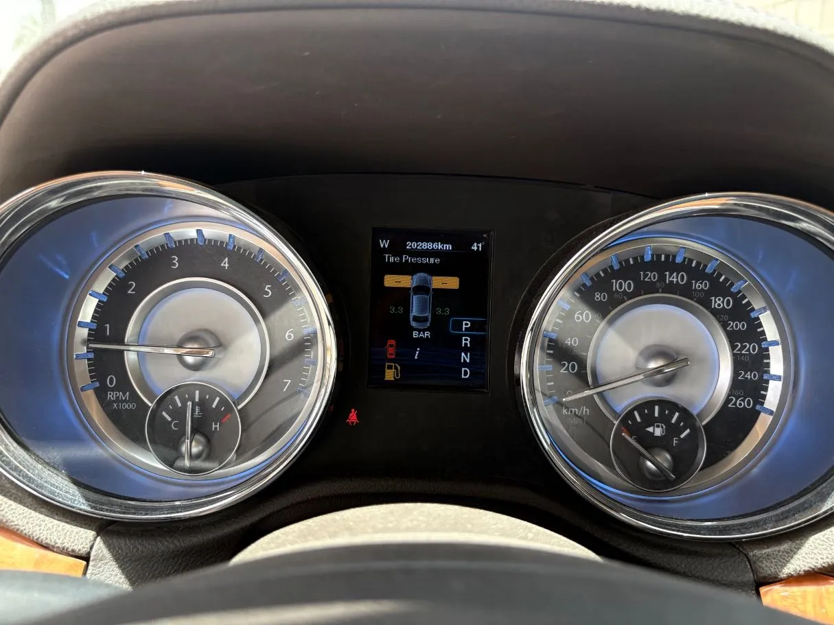 Car image 23