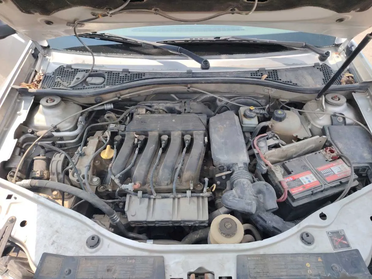 Car image 26