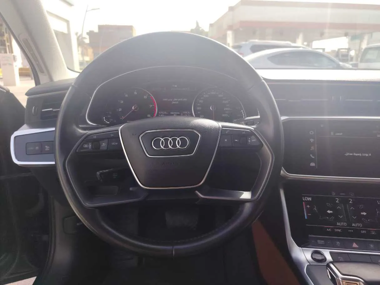 Car image 24