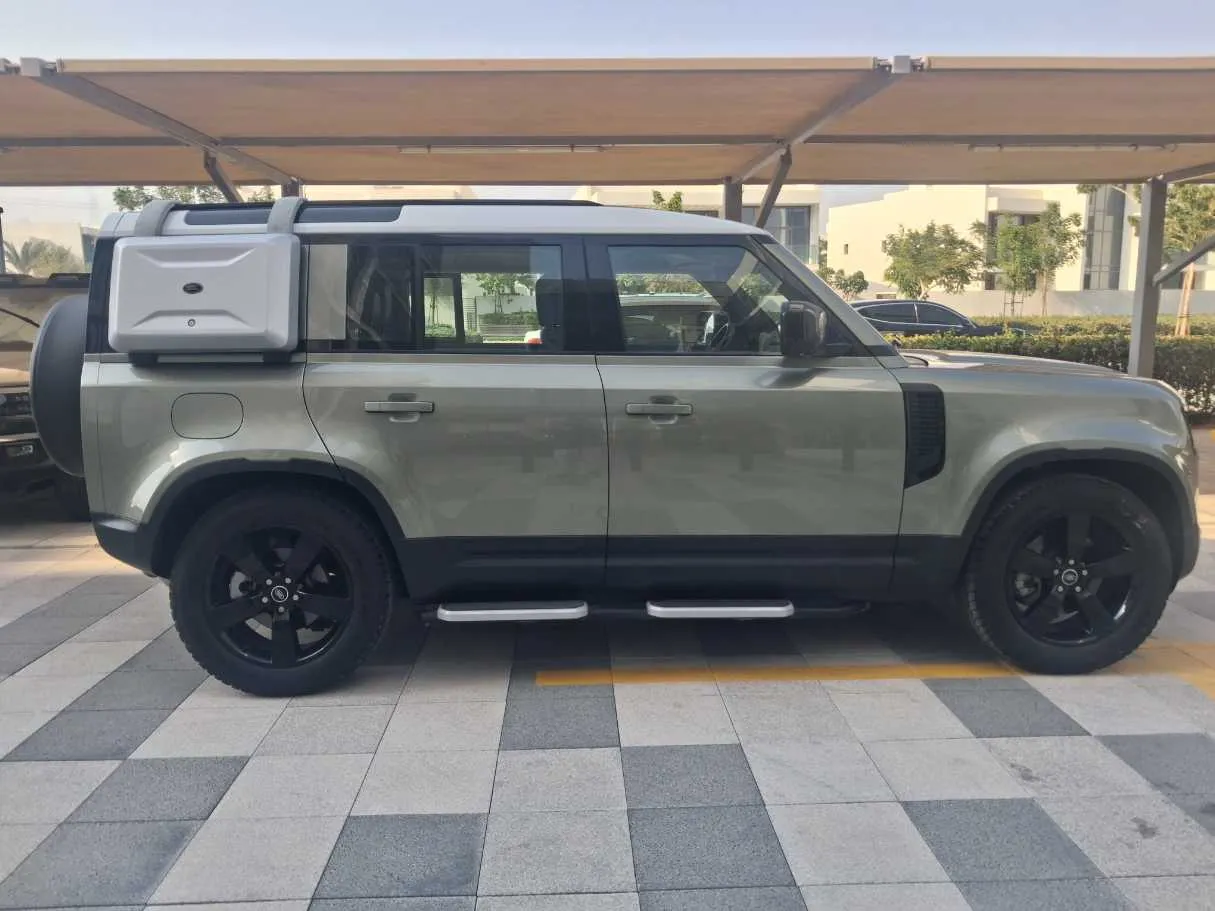 Car image 8