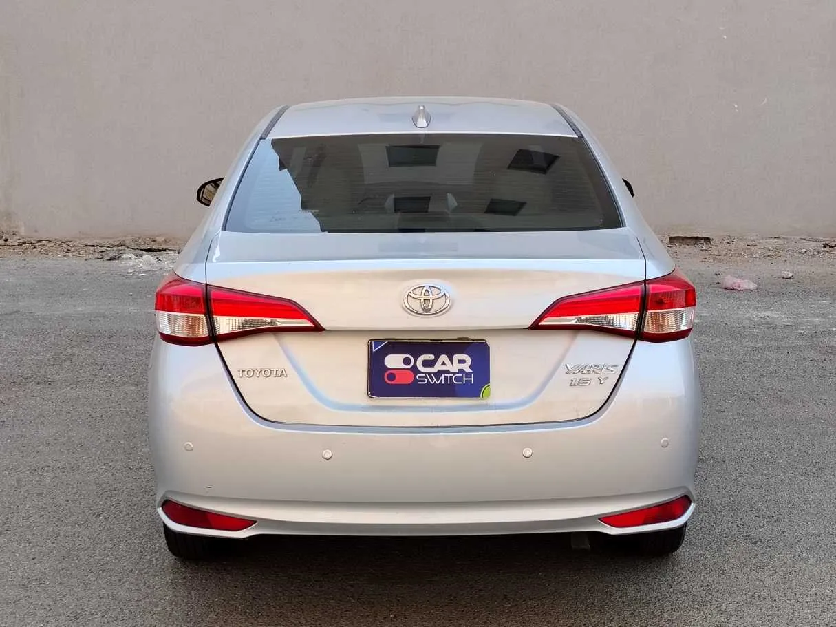 Car image 6