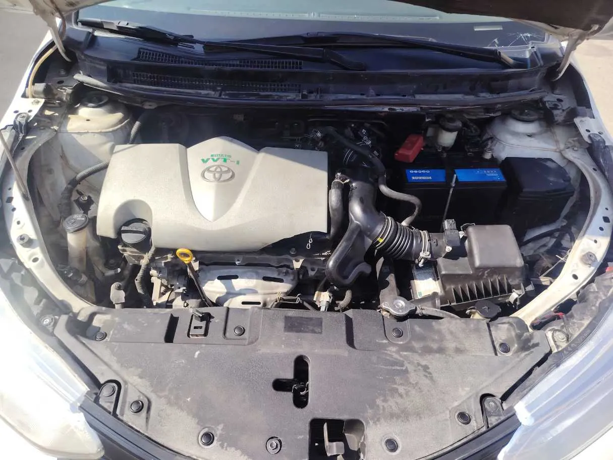 Car image 27