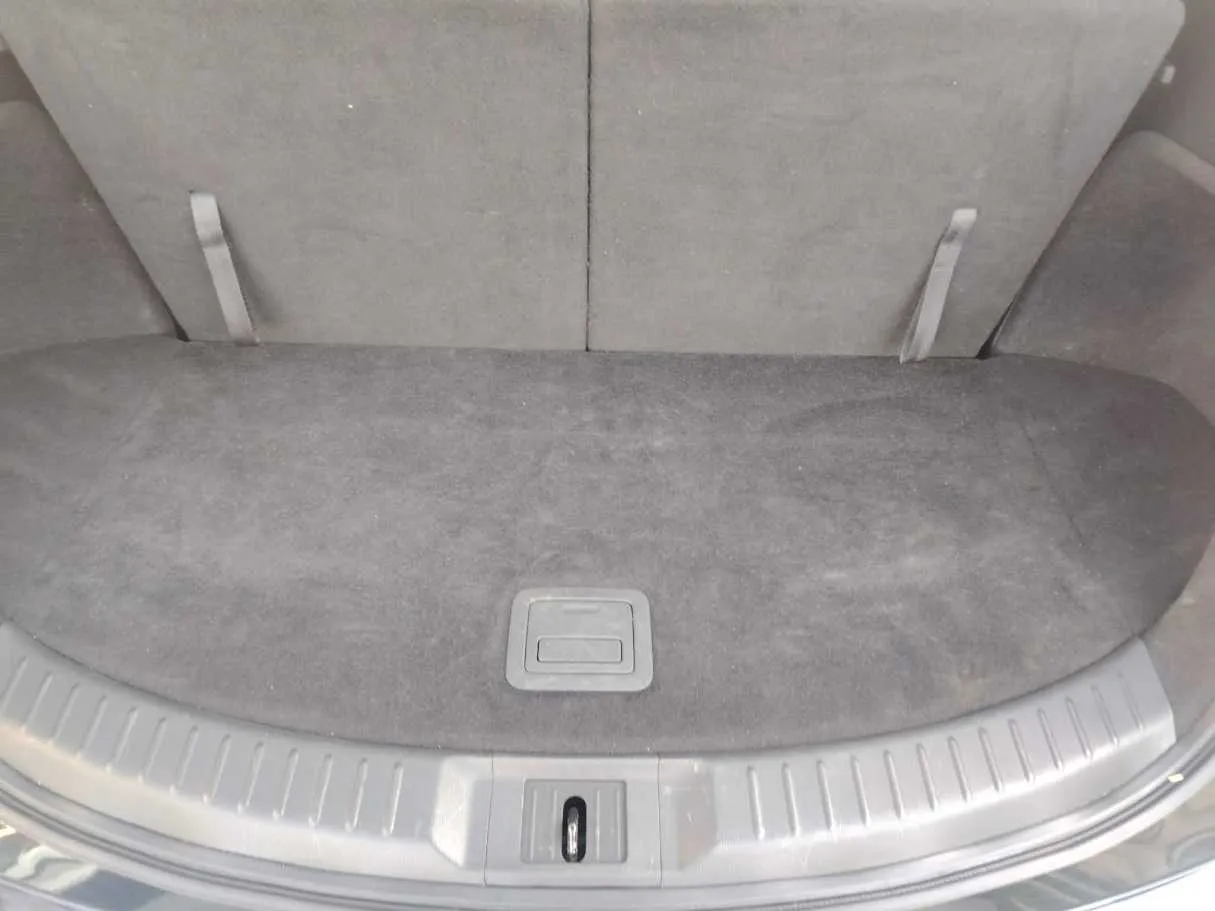 Car image 41