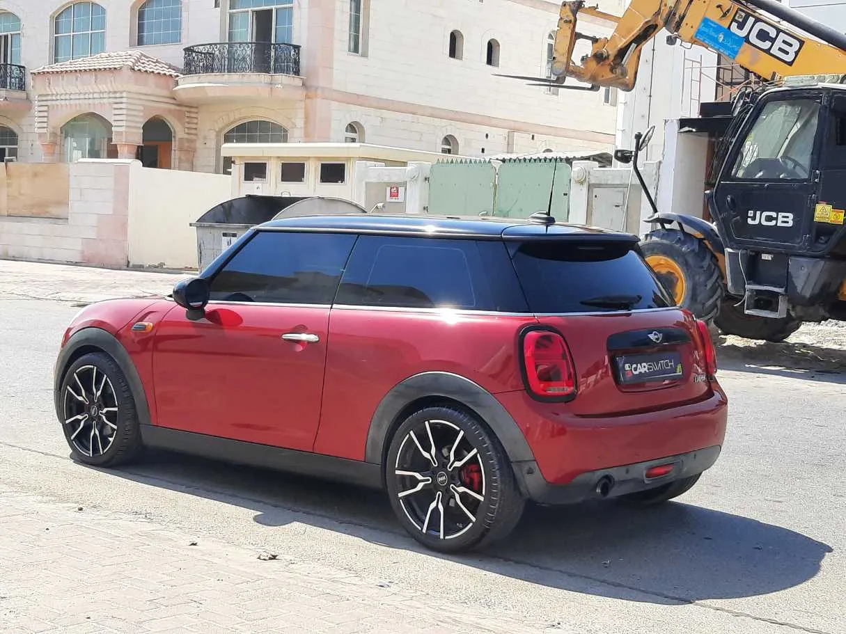 Car image 7