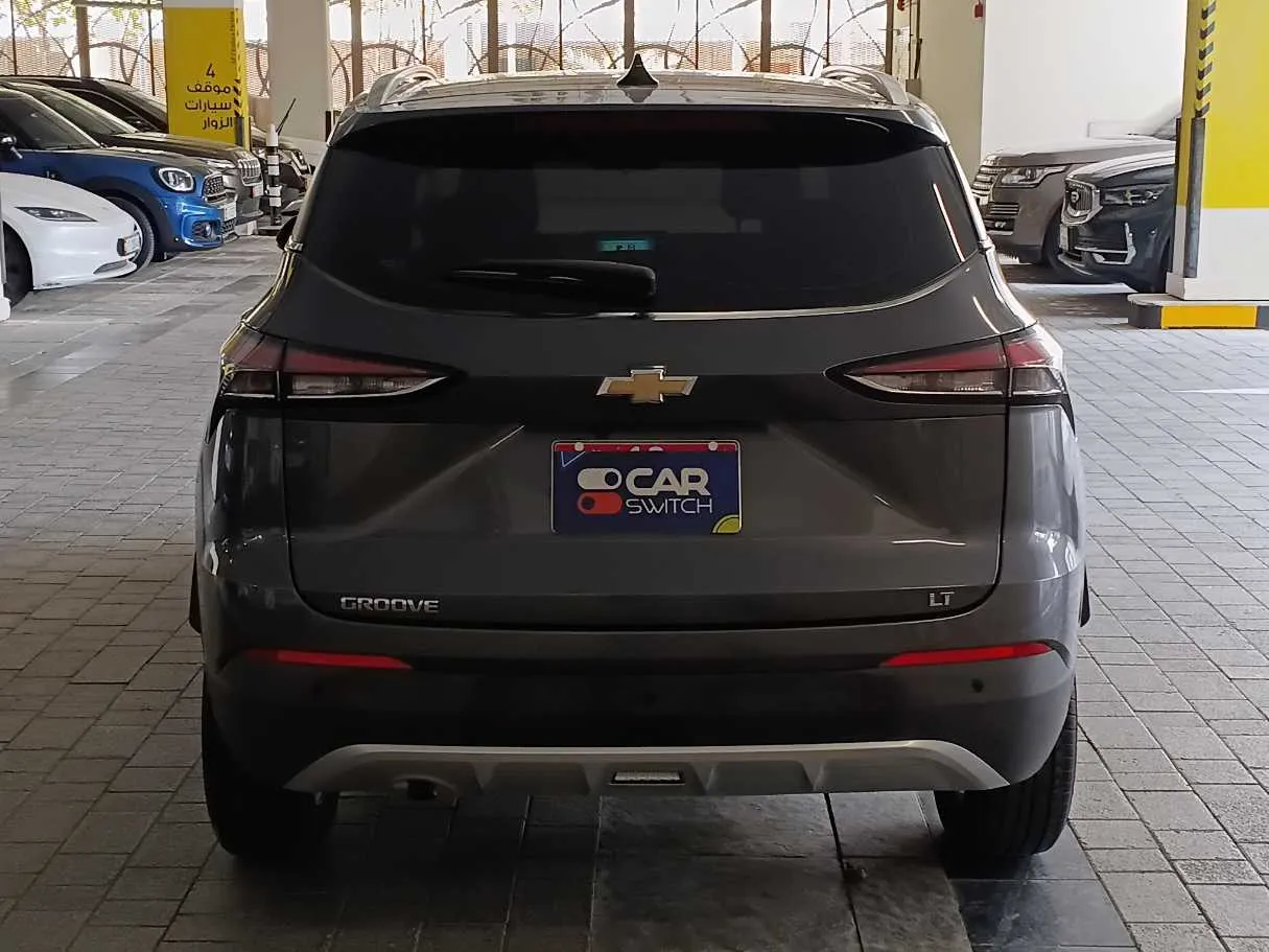 Car image 6