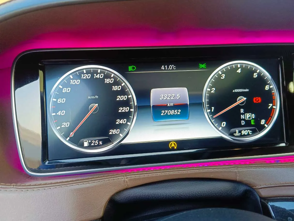 Car image 28