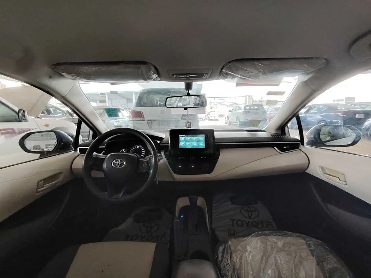 Car image 17