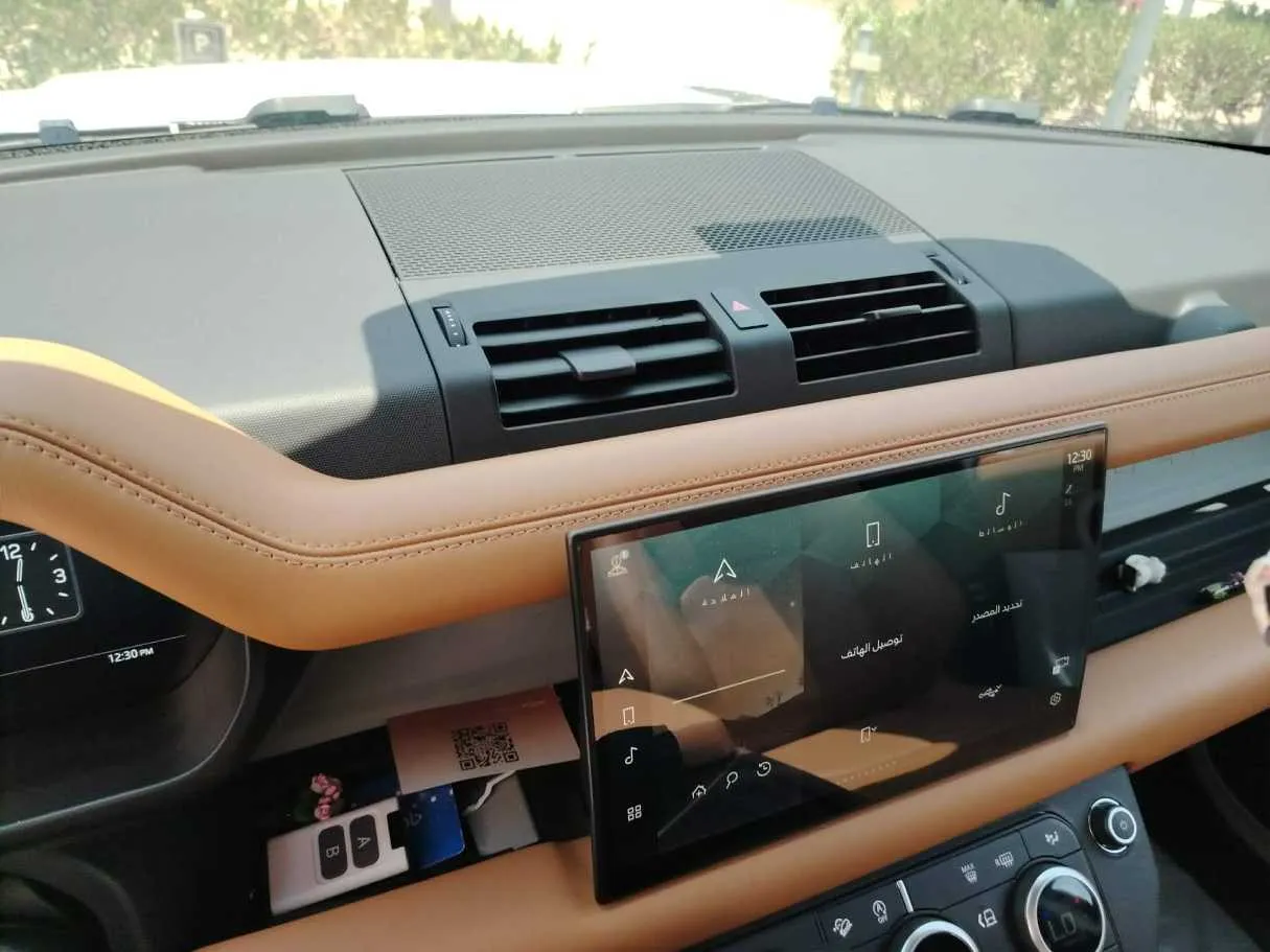 Car image 25