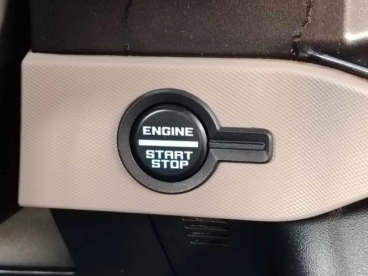 Car image 29