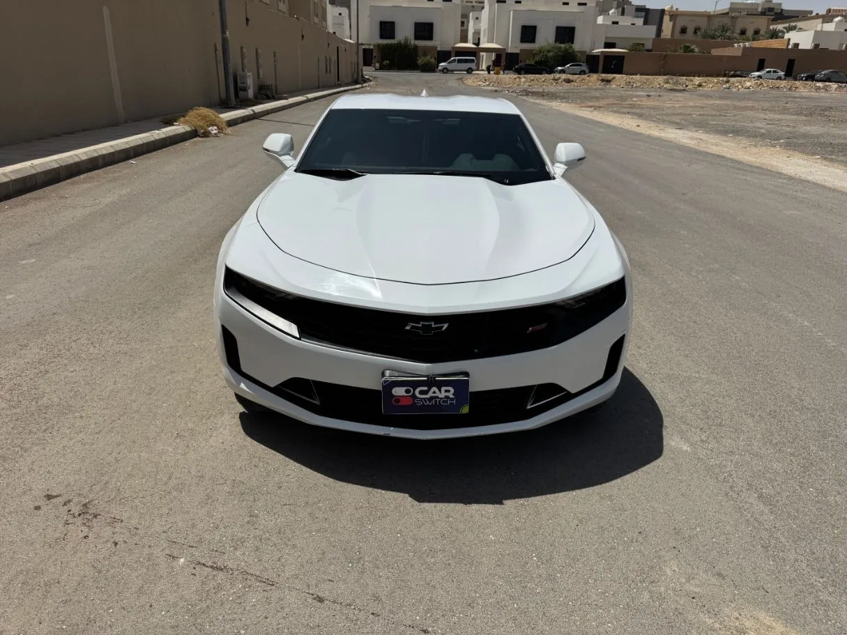 Car image 2