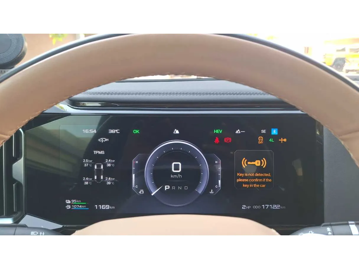 Car image 19