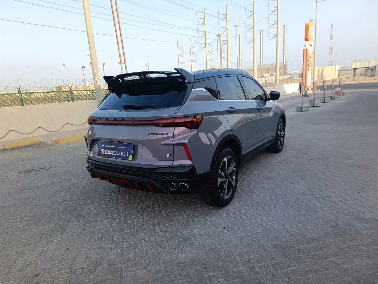 Car image 5