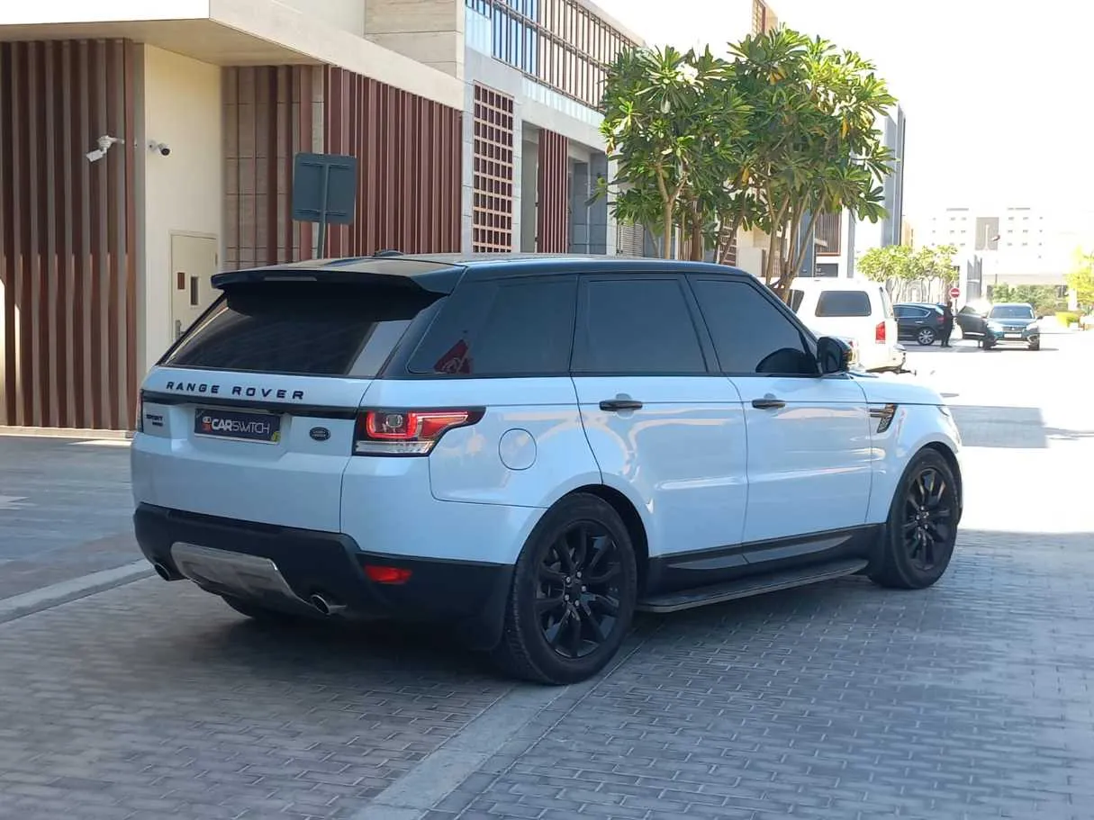 Car image 7