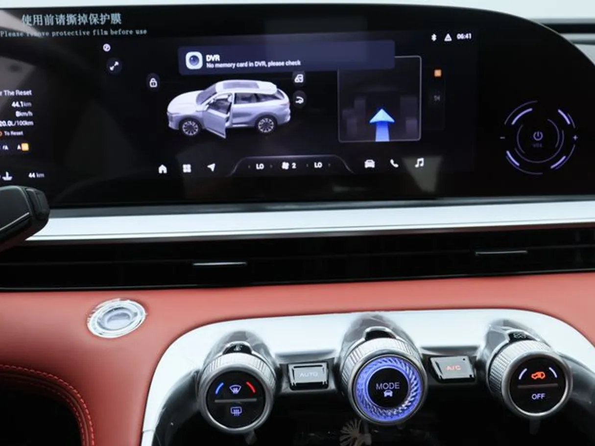 Car image 5
