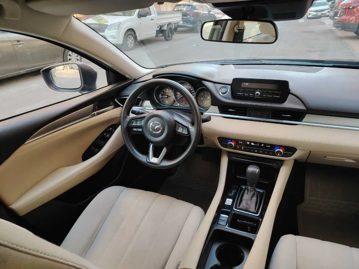 Car image 22