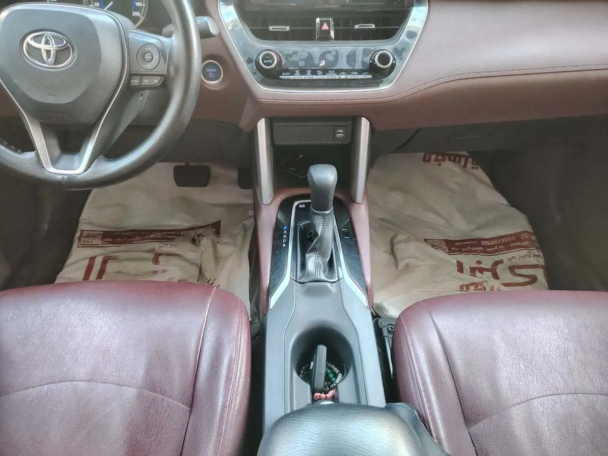 Car image 20