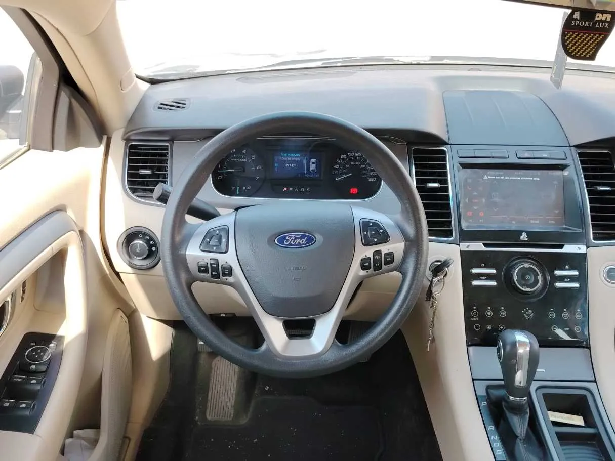 Car image 20