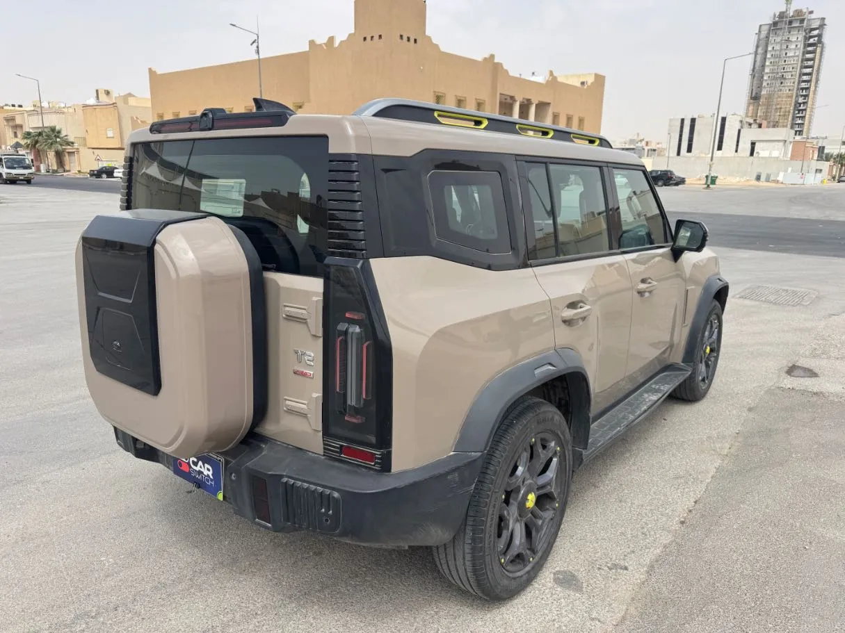 Car image 5