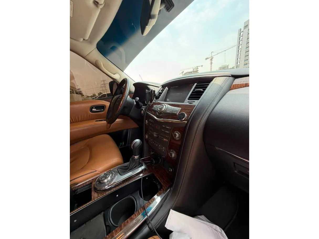Car image 27