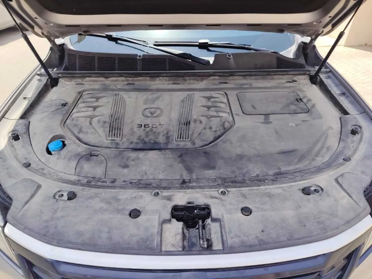 Car image 32