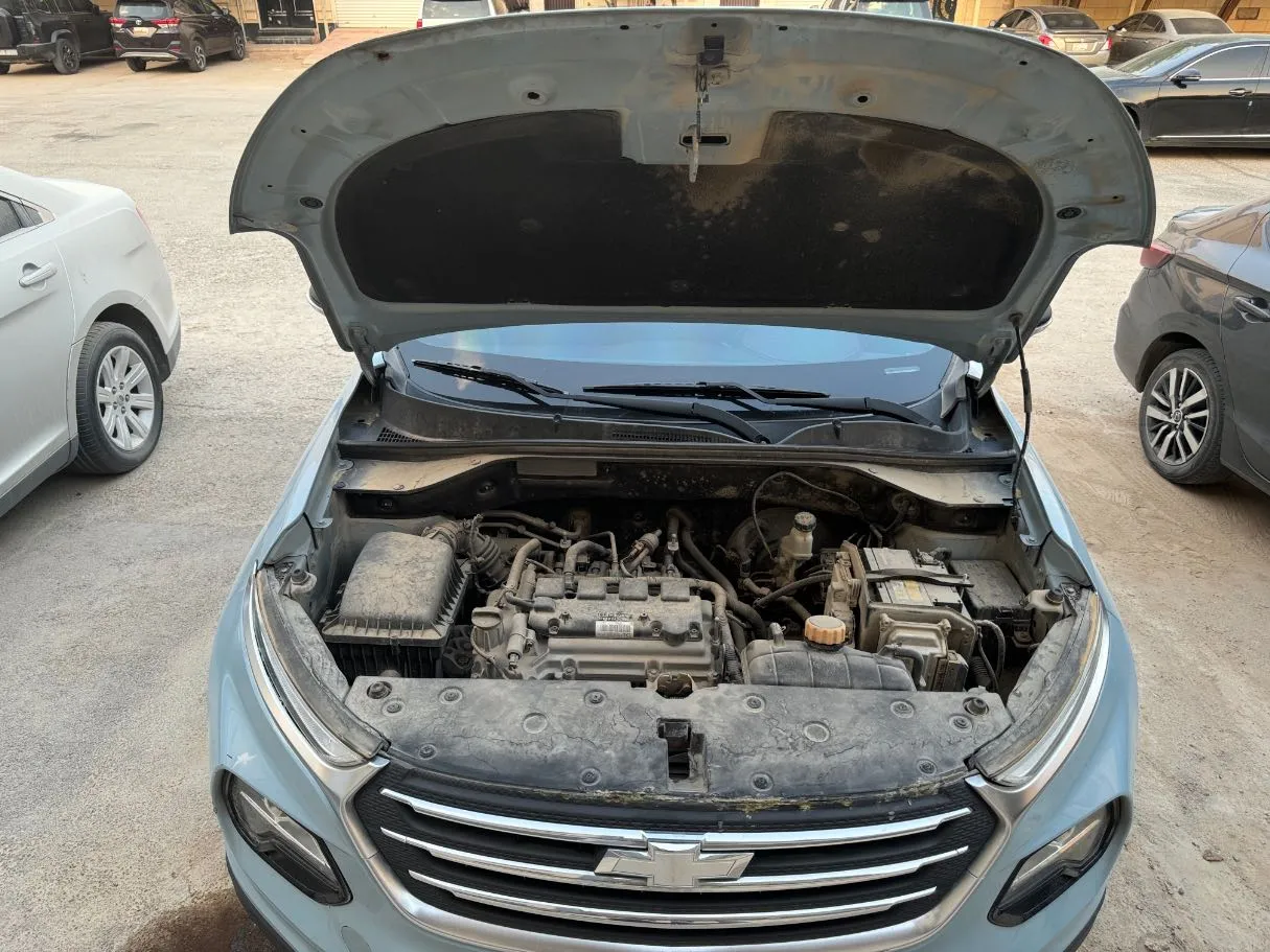 Car image 21