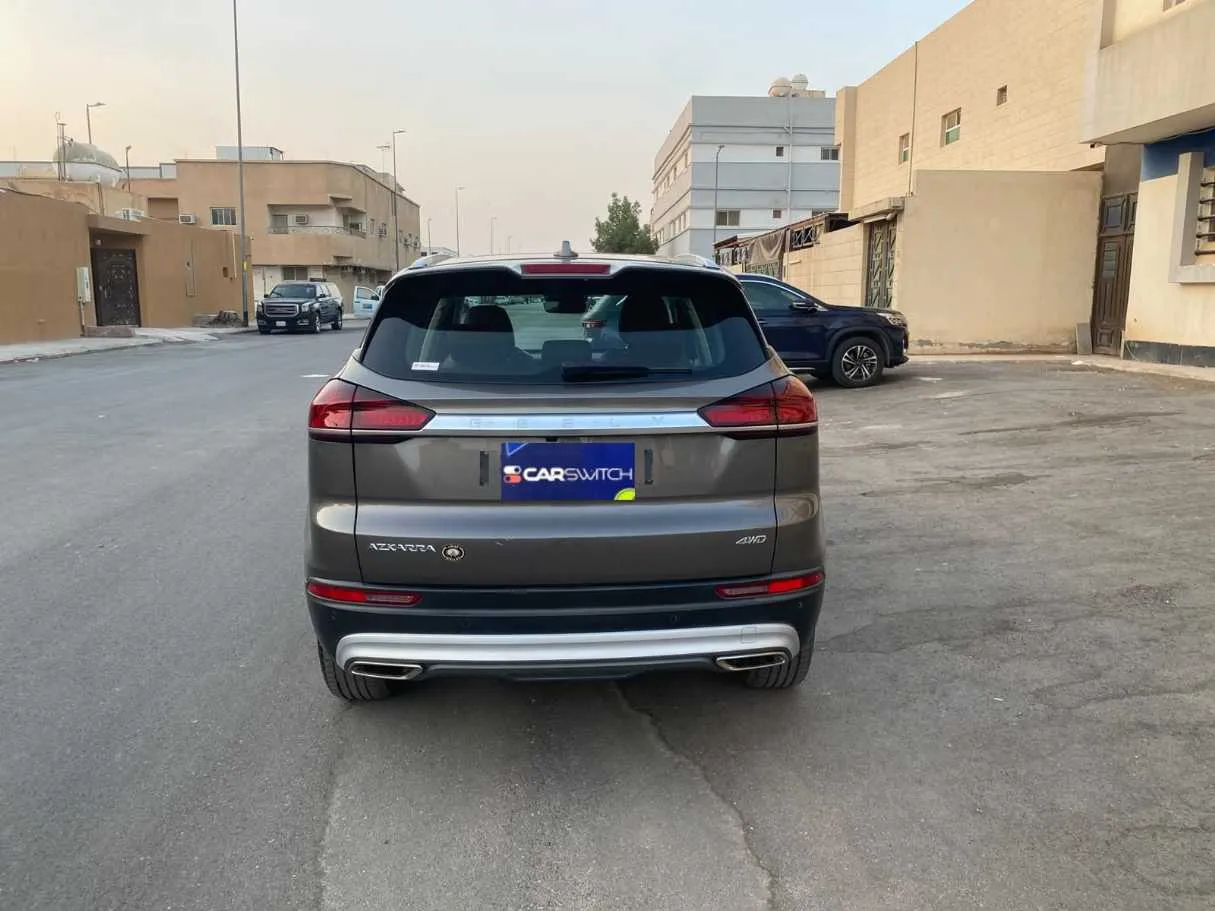Car image 6