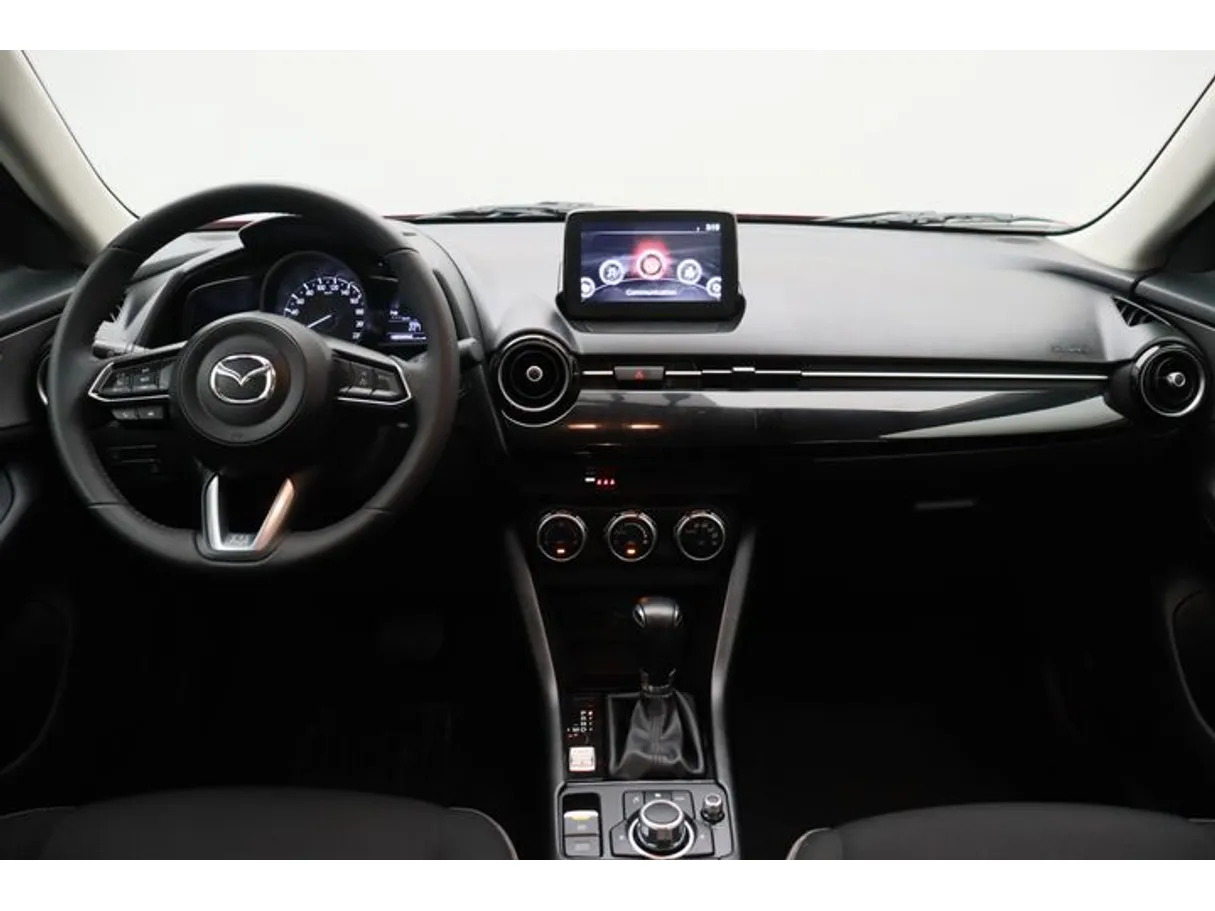 Car image 14