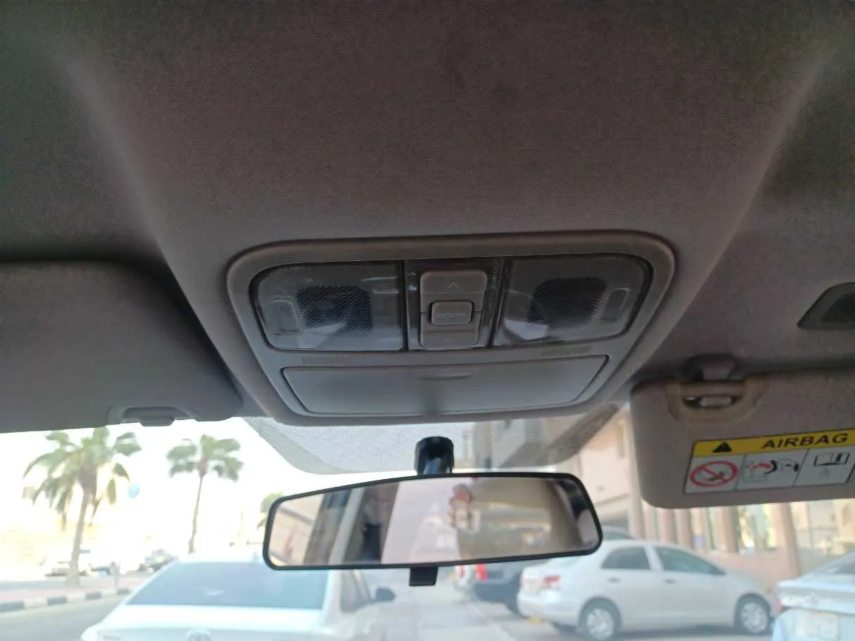 Car image 20