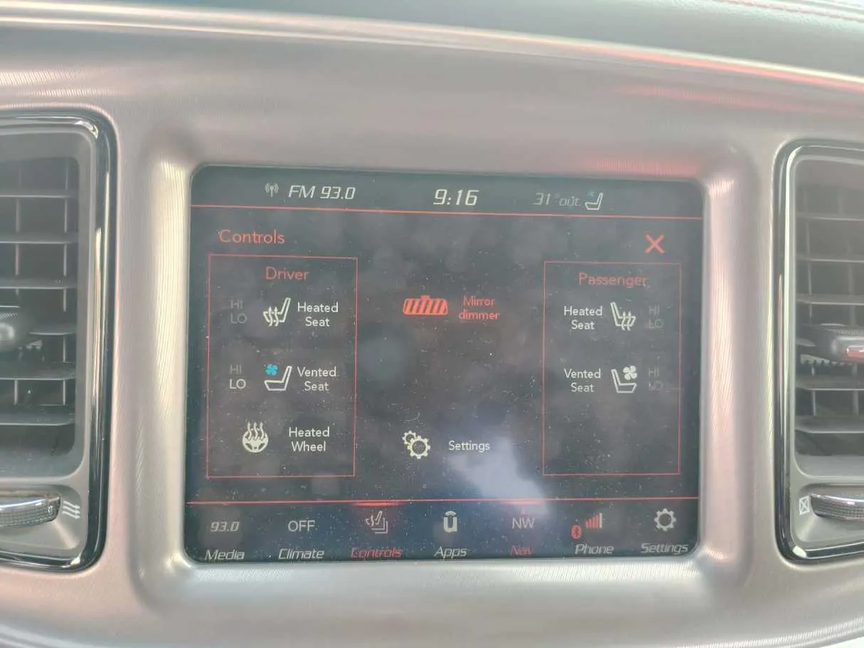 Car image 36