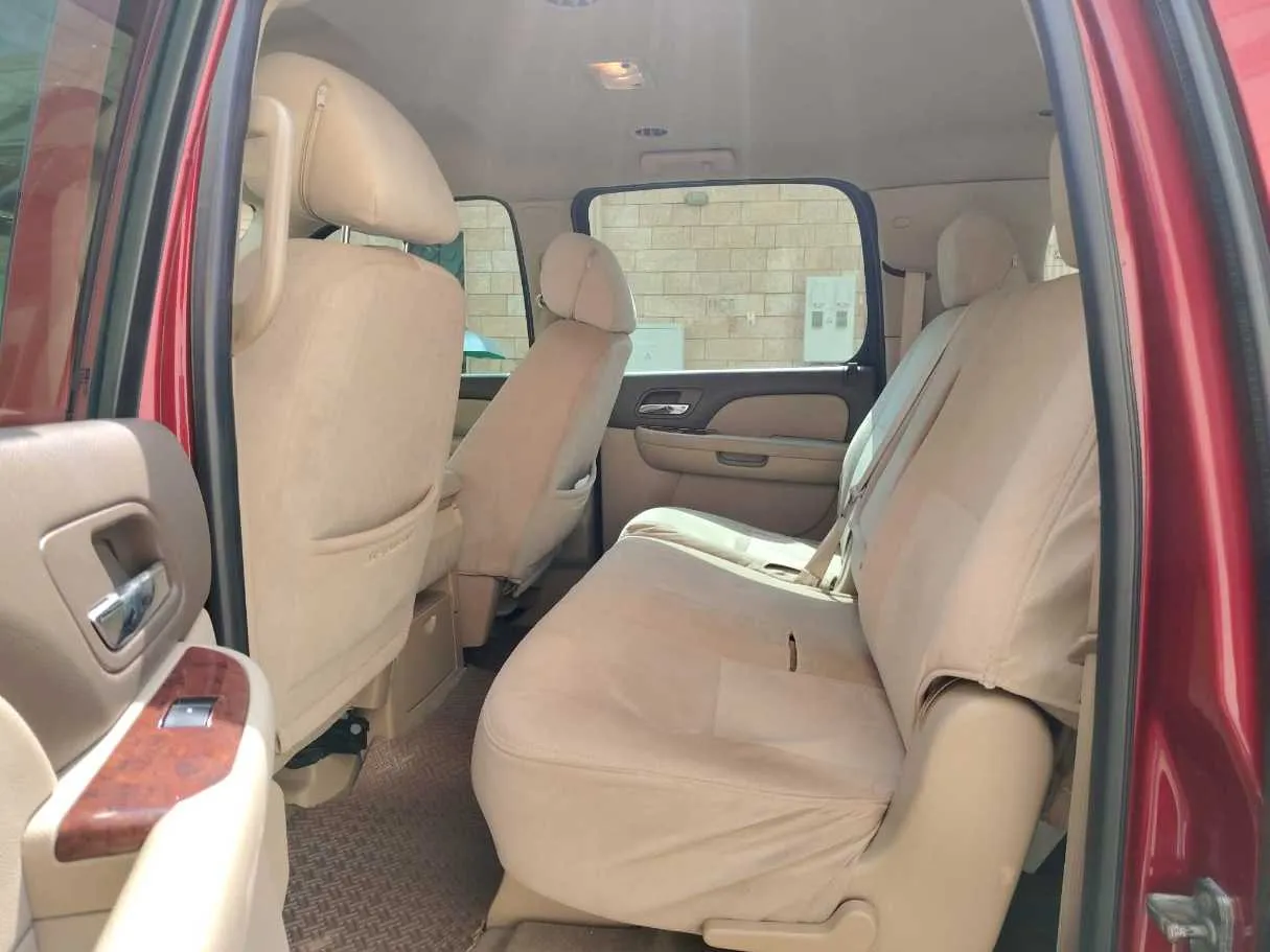Car image 21