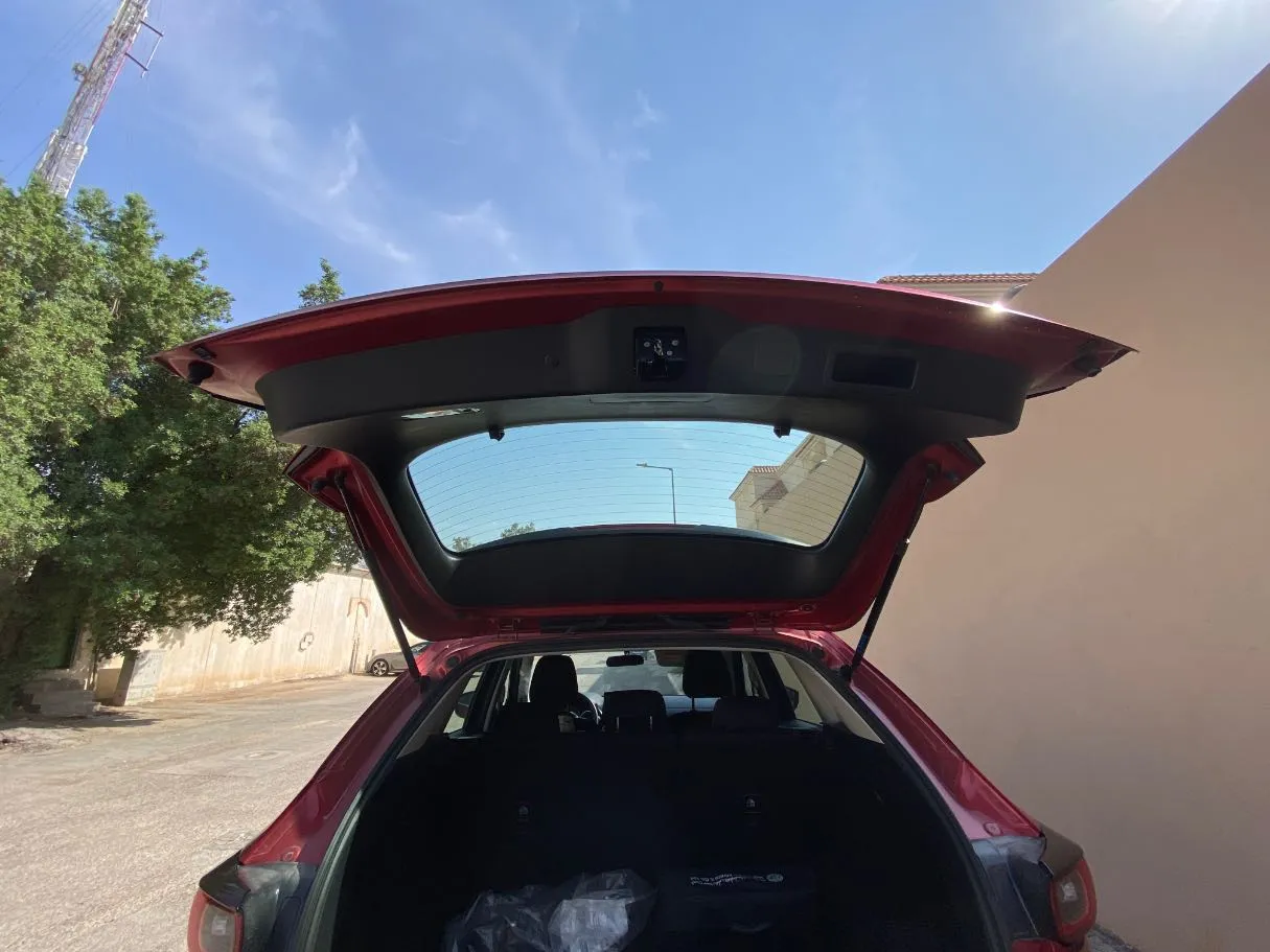Car image 20