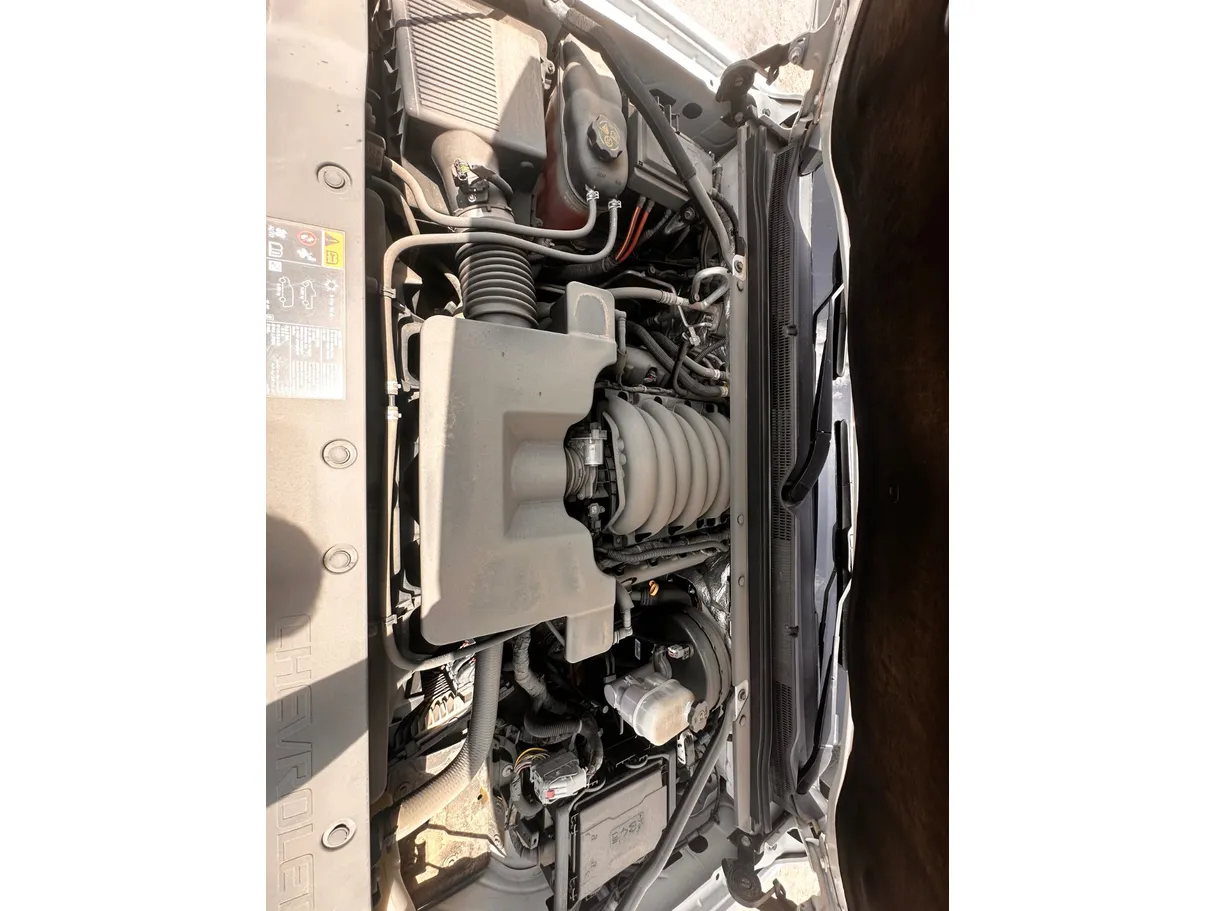 Car image 29