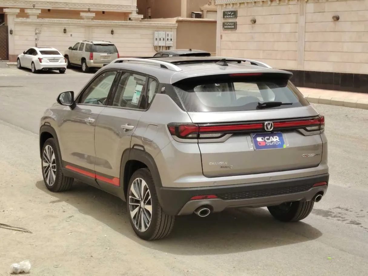 Car image 7