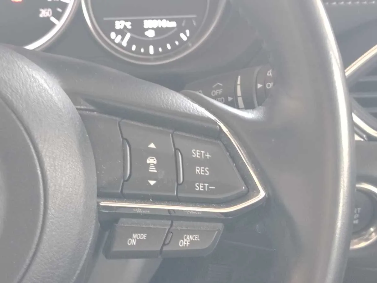 Car image 27