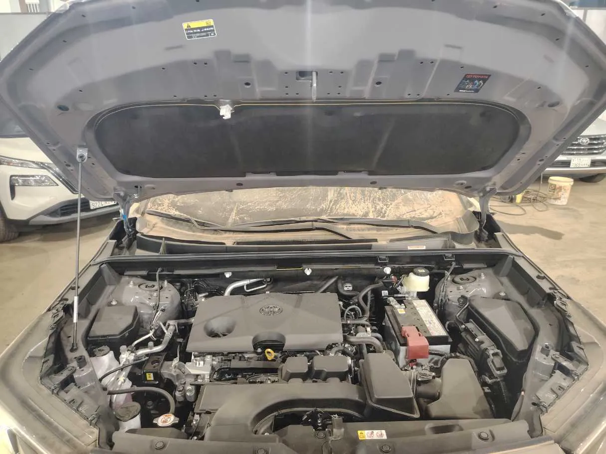 Car image 32