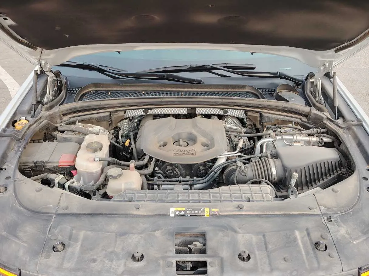 Car image 35