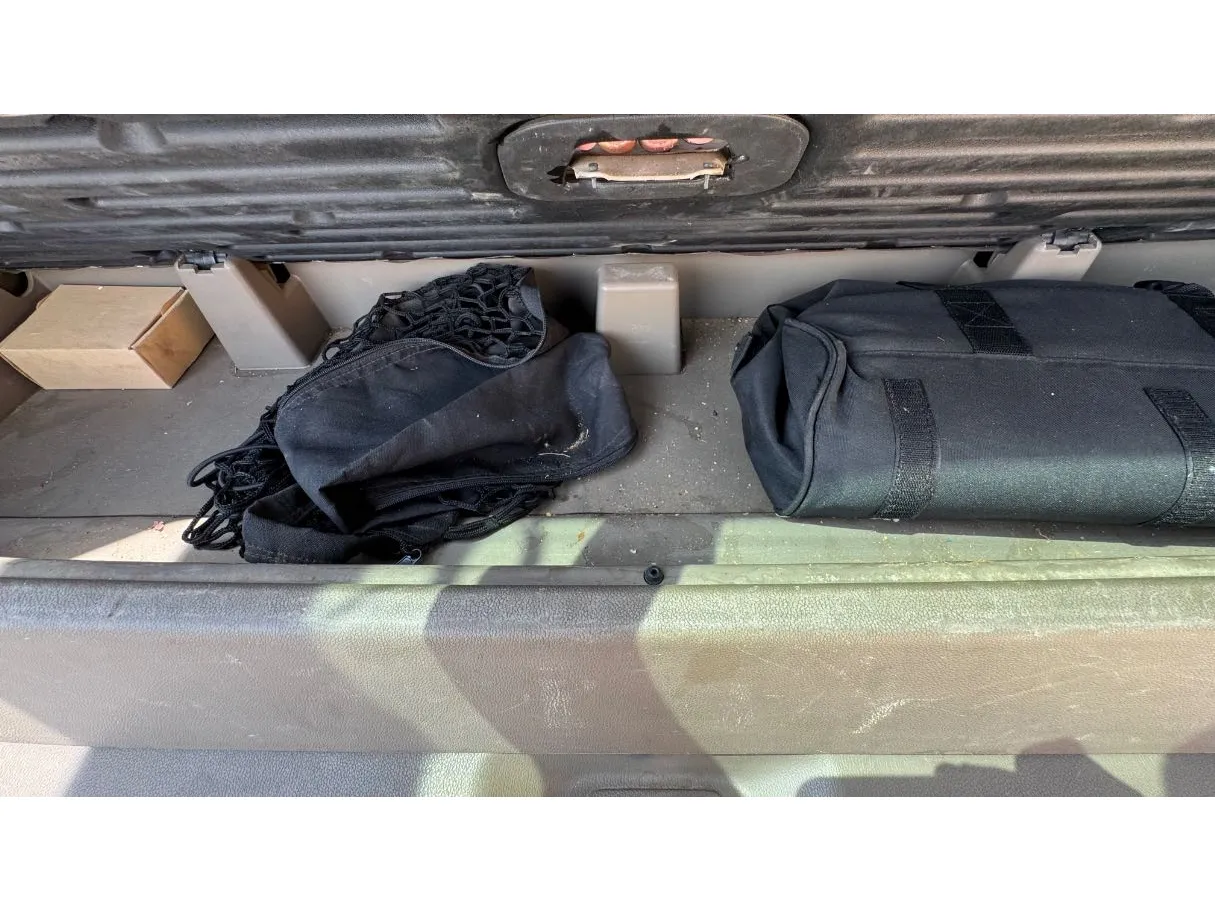 Car image 28