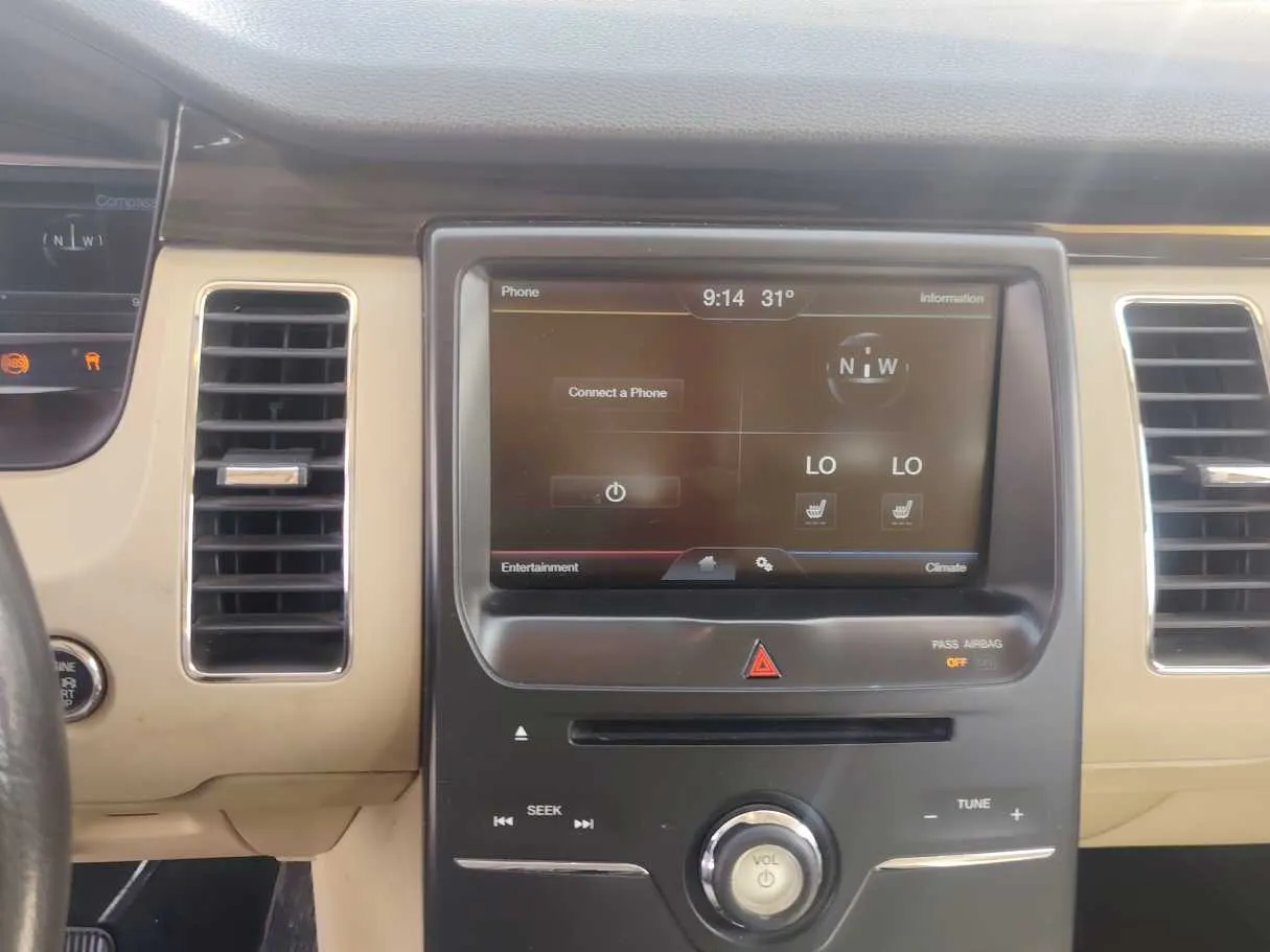 Car image 20