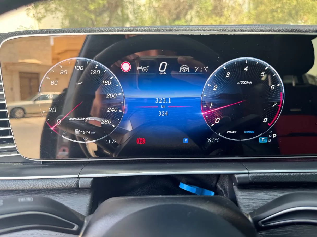 Car image 21