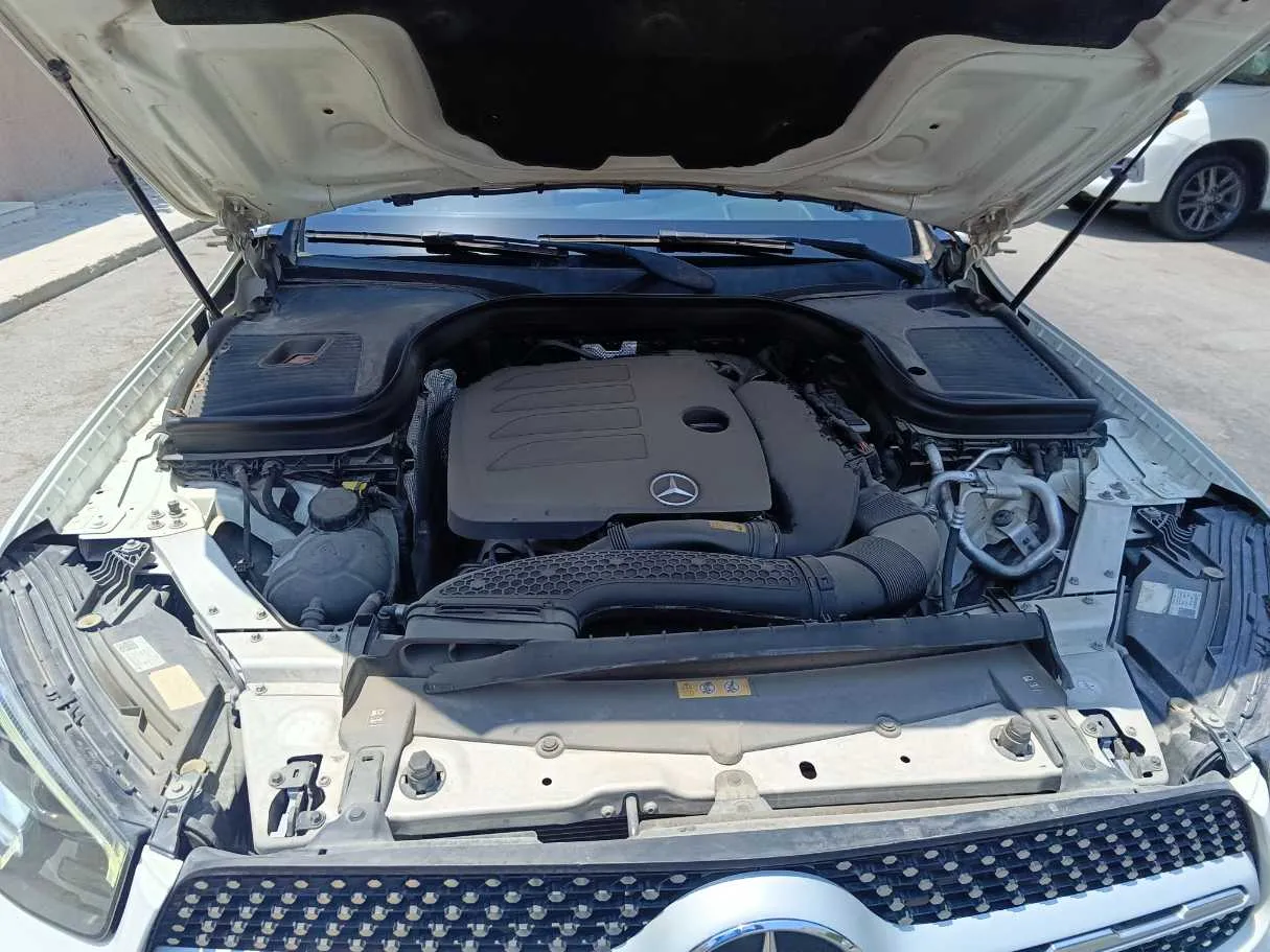 Car image 42