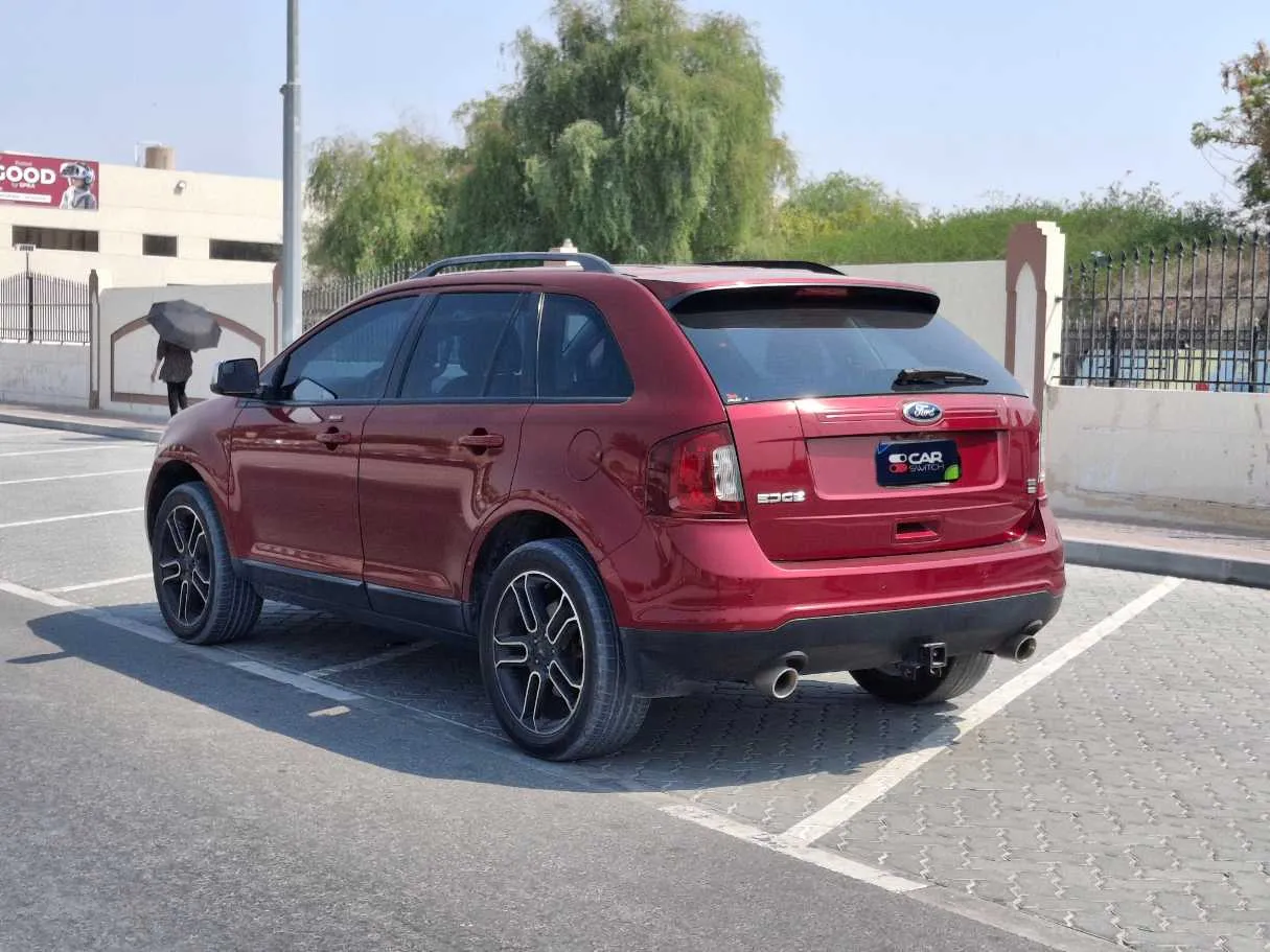 Car image 5