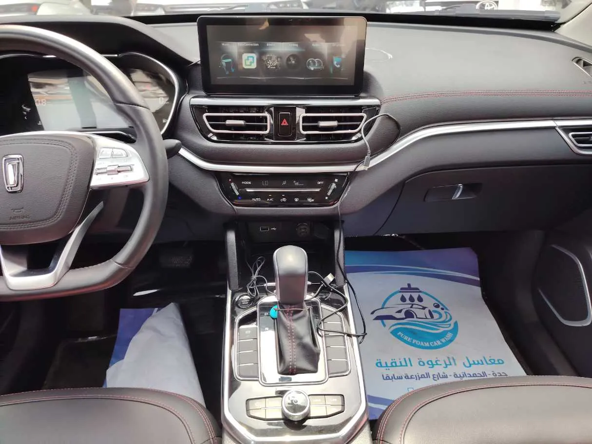 Car image 21