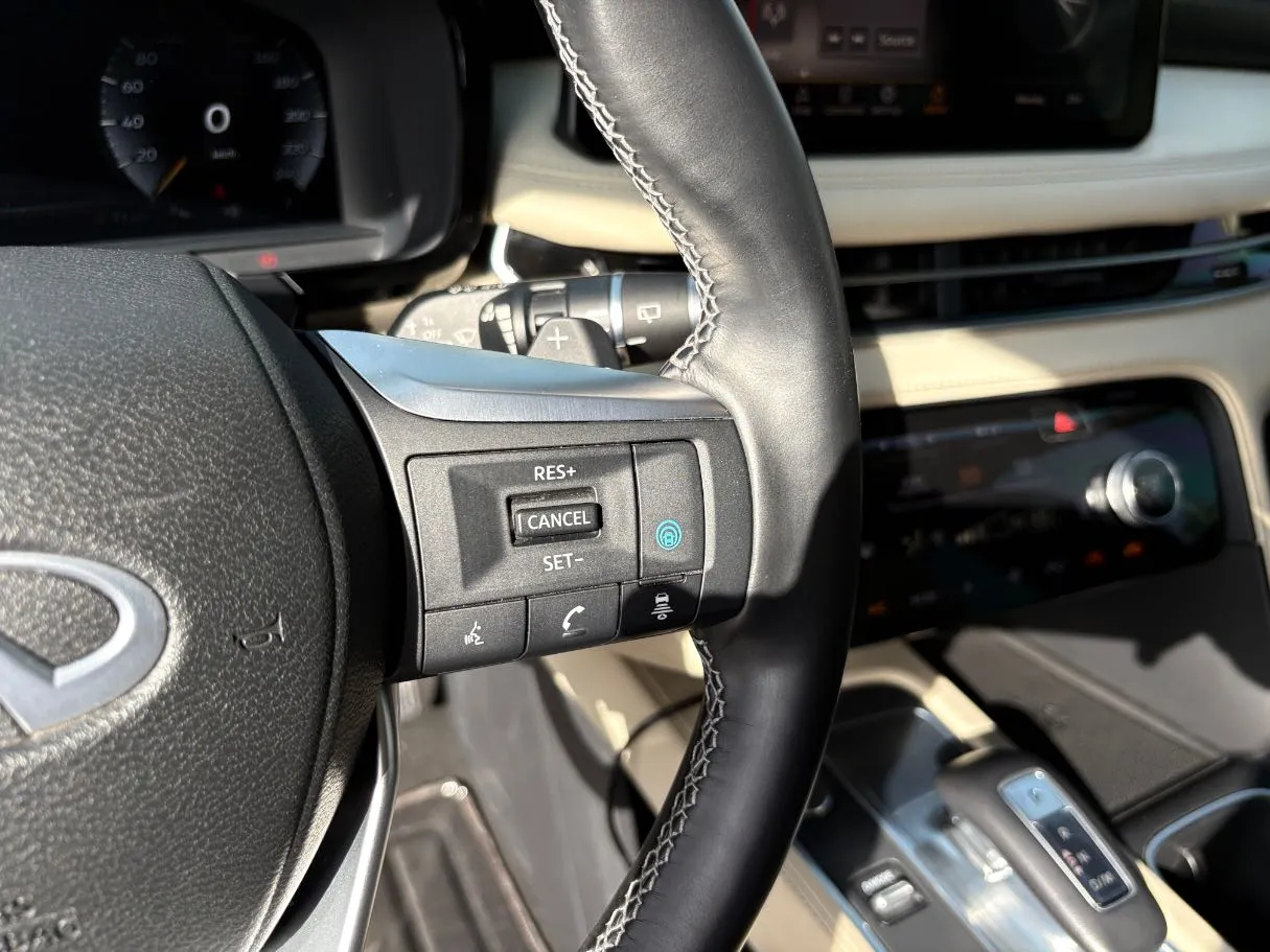 Car image 33