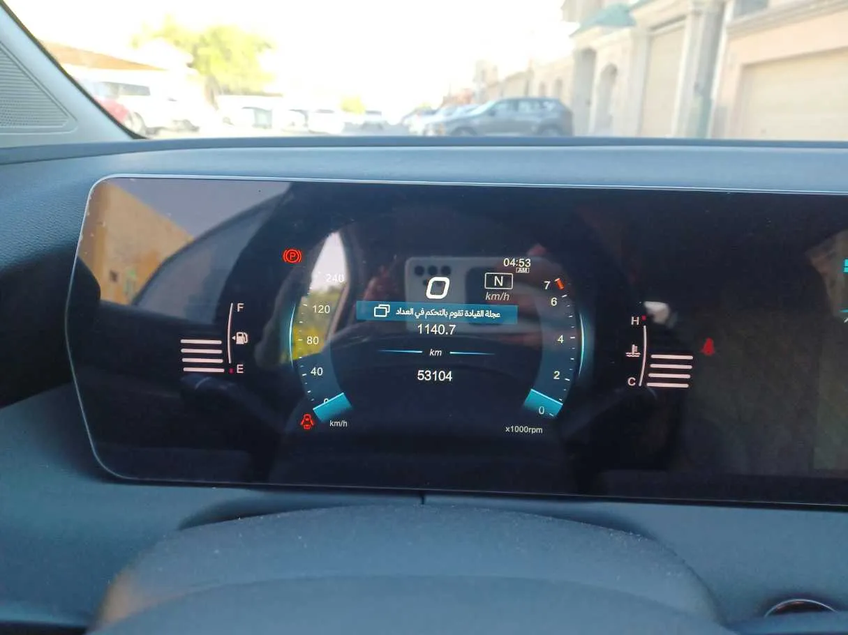 Car image 16
