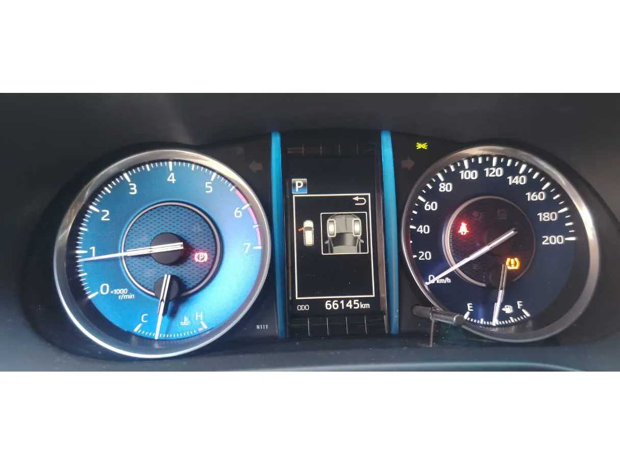 Car image 19