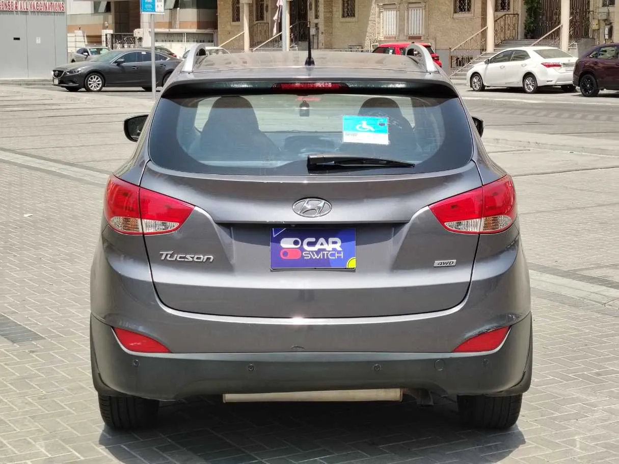 Car image 6