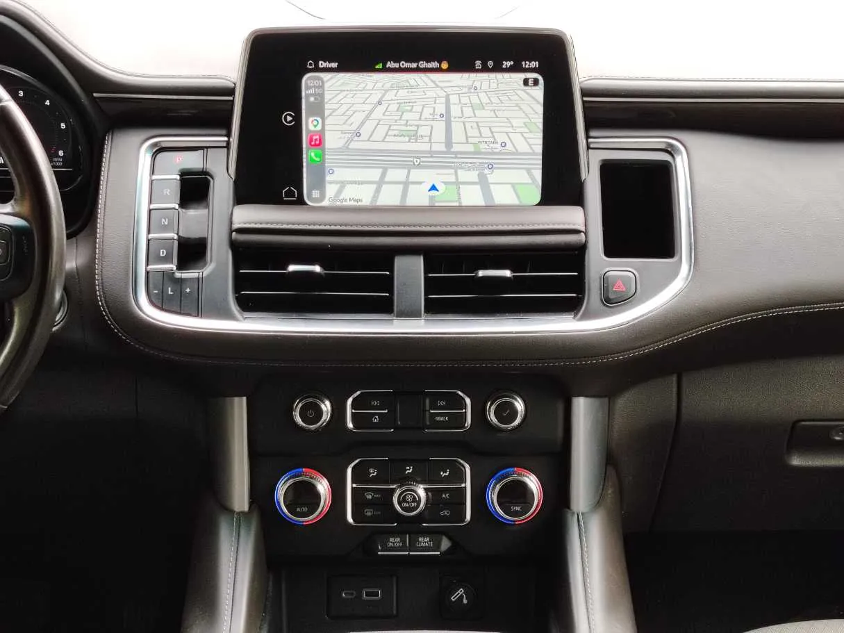 Car image 18