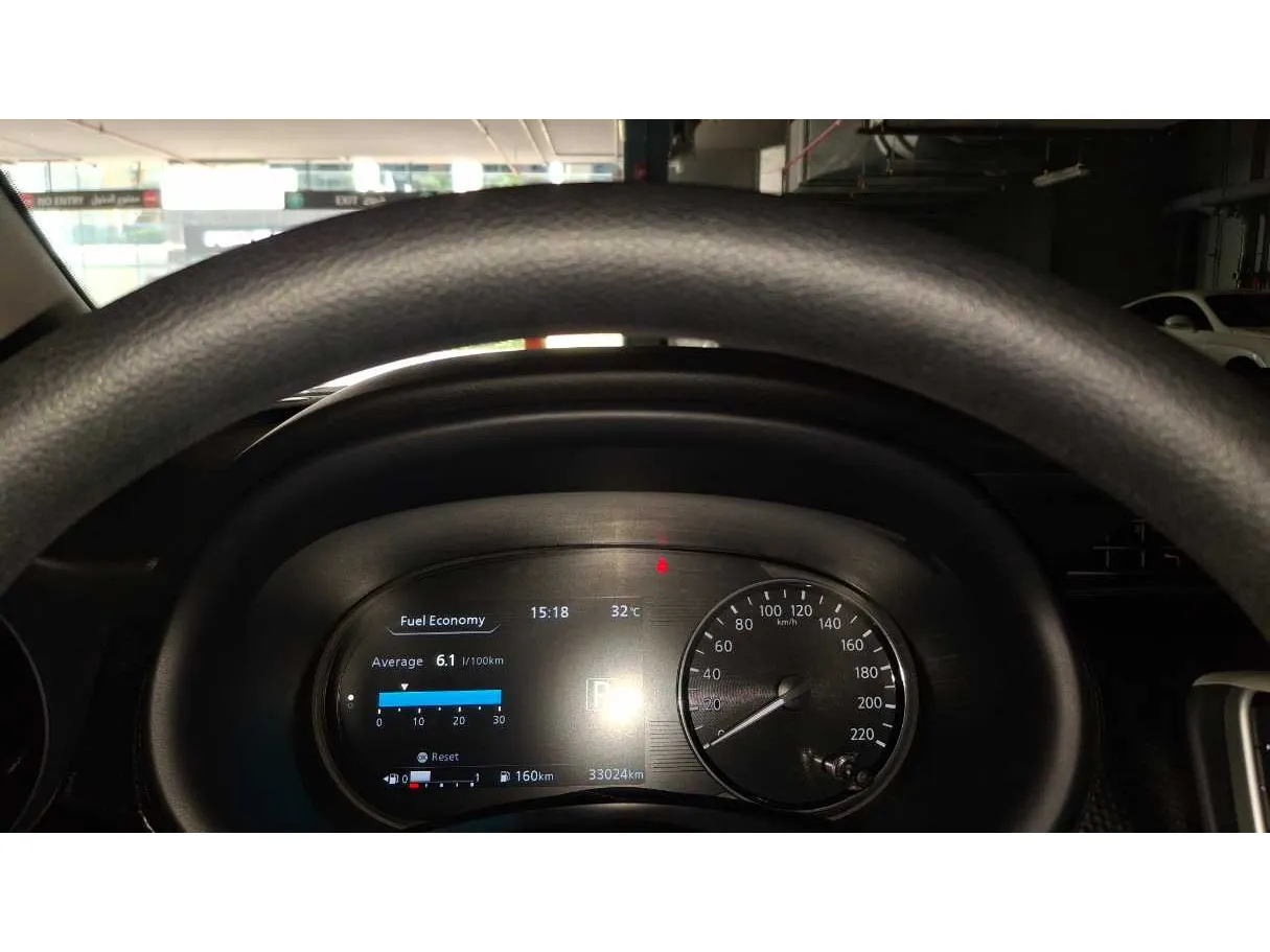 Car image 26