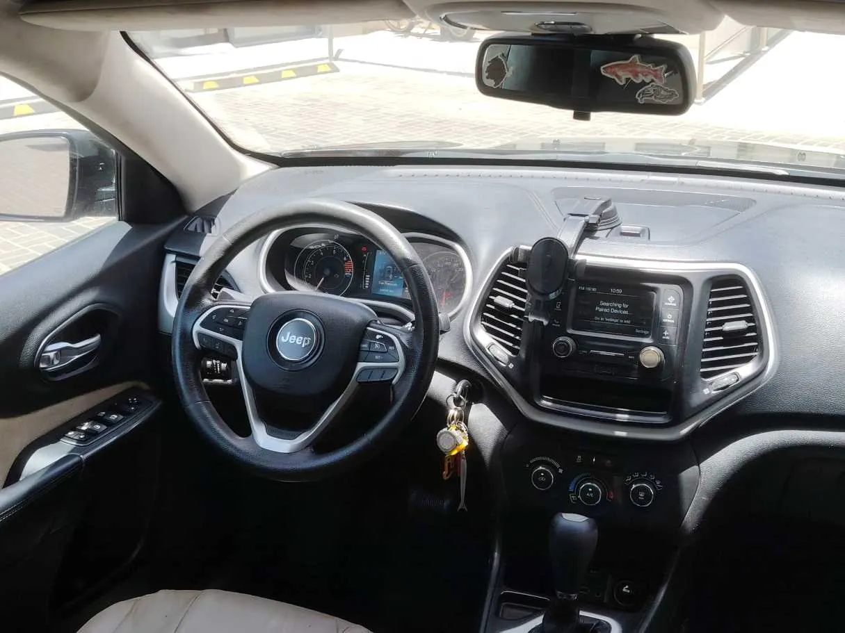 Car image 20