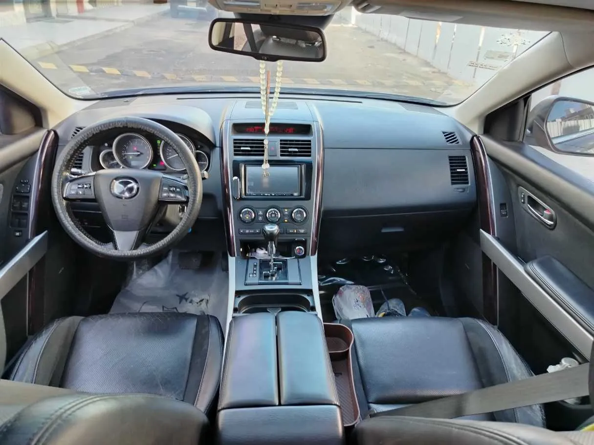 Car image 21